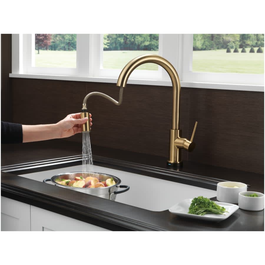 Trinsic Pull-Down Kitchen Faucet with On/Off Touch Activation, Magnetic Docking Spray Head - Includes Lifetime Warranty (5 Year on Electronic Parts)