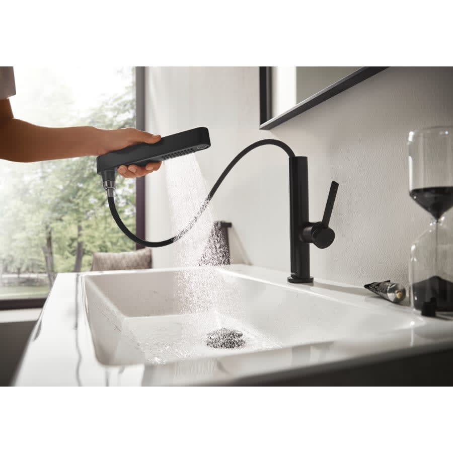 Finoris 1.2 GPM Single Hole Pull Out Multi-Spray Bathroom Faucet