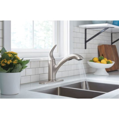 Medina Single Handle Kitchen Faucet with Pullout Spray